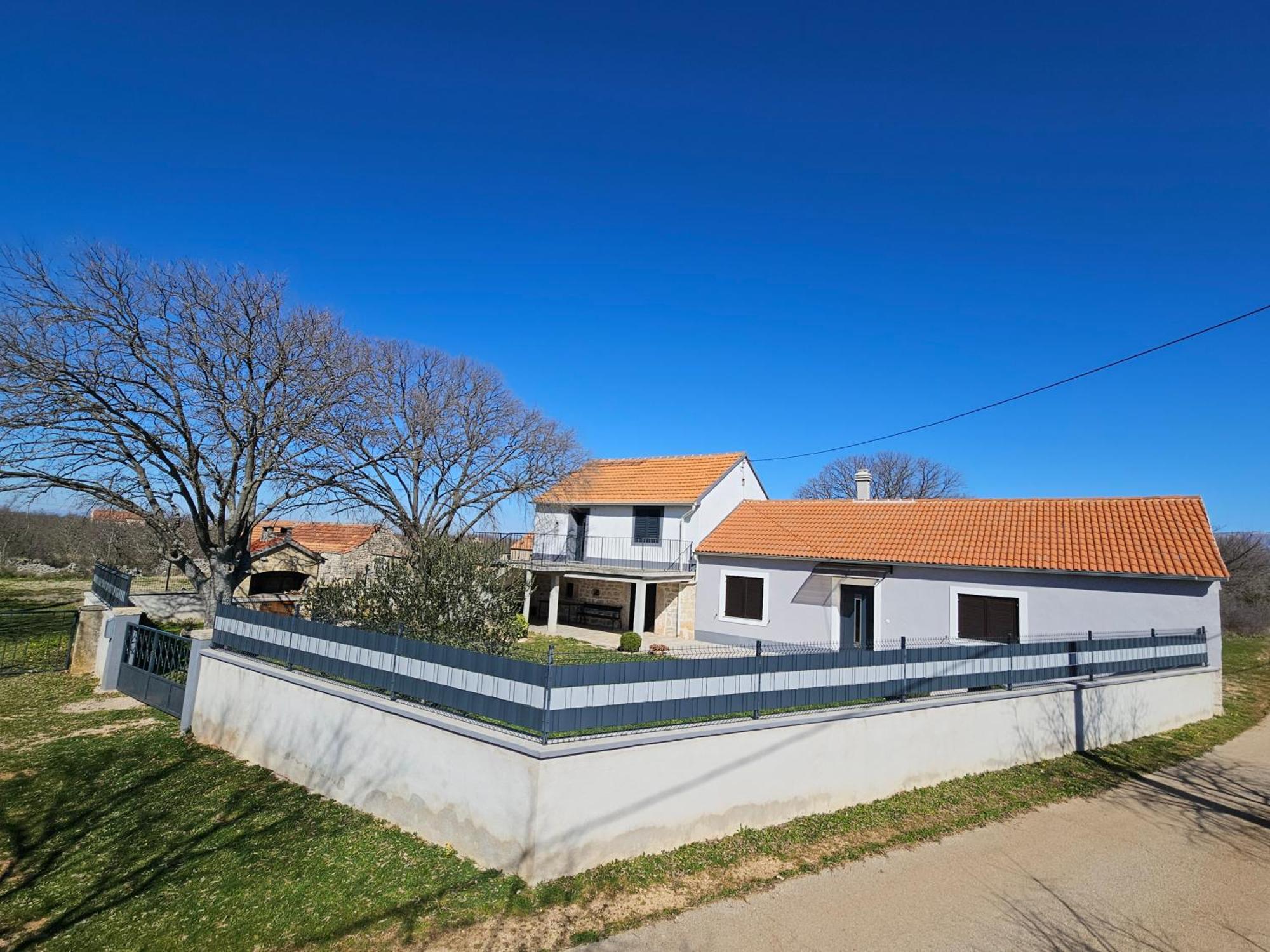 Holiday Home Nena Drnis Exterior photo